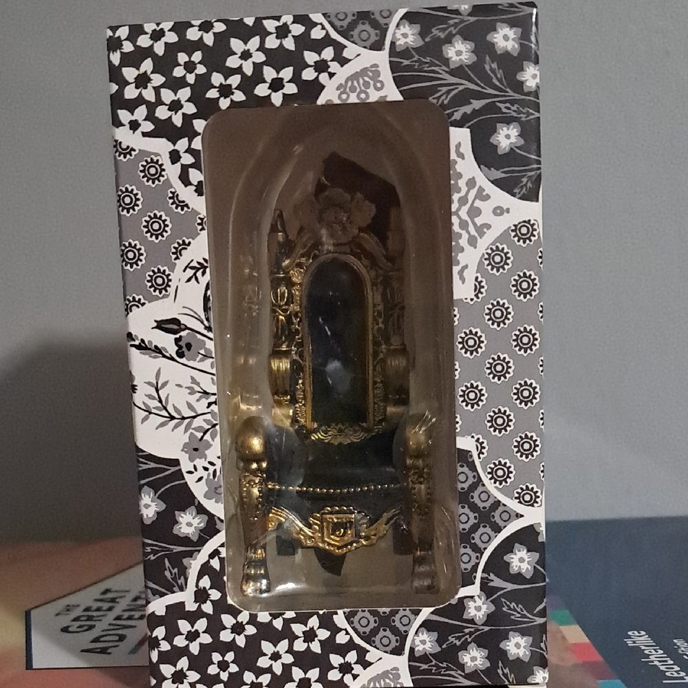 Taylor Swift Reputation Throne Ornament